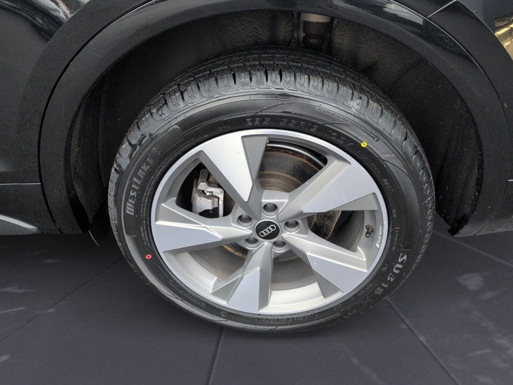 2023 Audi Q5 Komfort ! Leather, AWD! Fresh Trade!