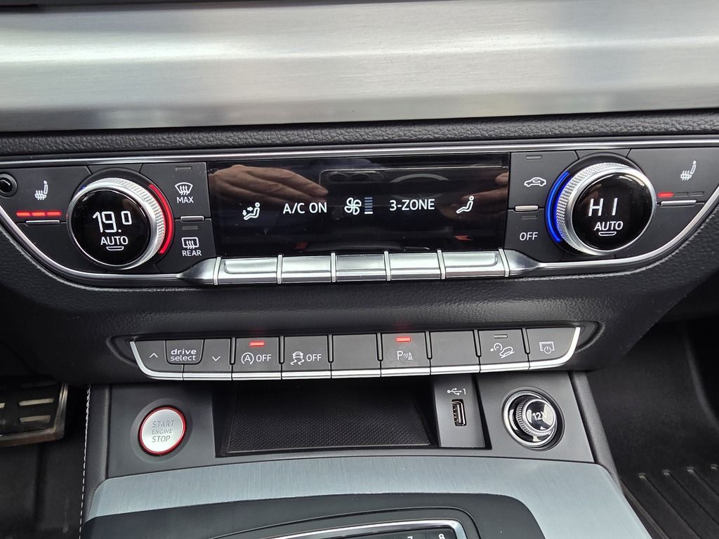 2018 Audi SQ5 TECHNIK