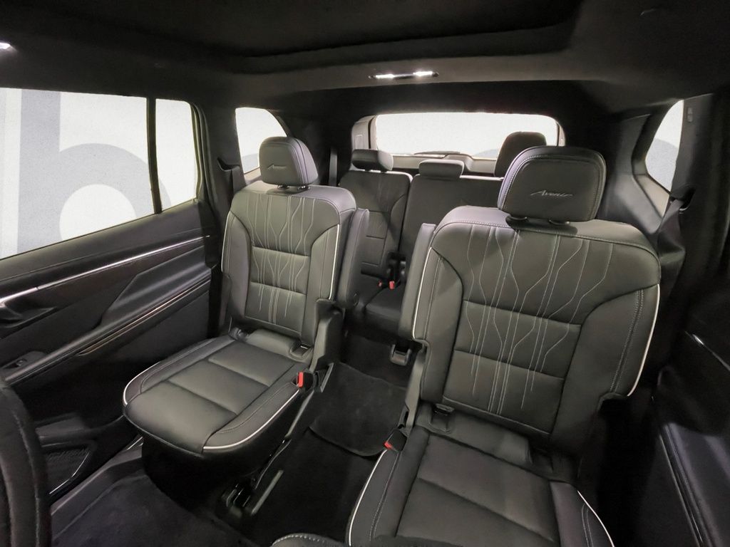 2025 Buick Enclave AVENIR