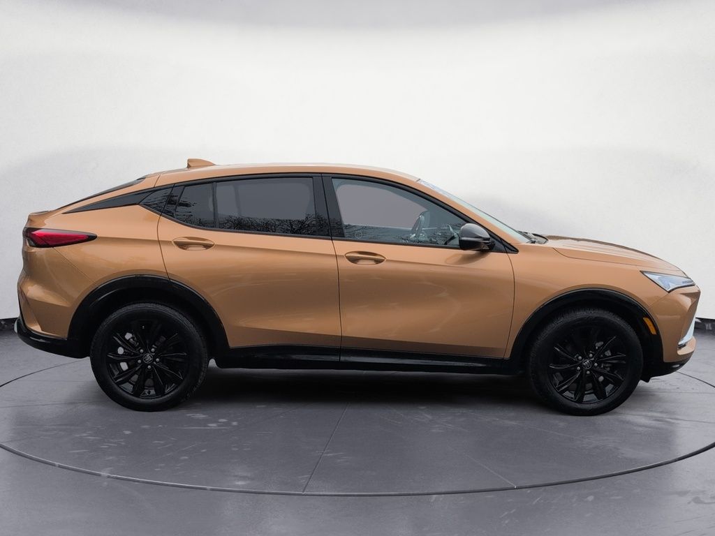 2024 Buick Envista SPORT TOURING! Black Rims, Leather !