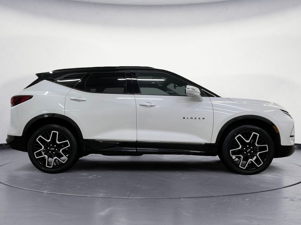 2023 Chevrolet Blazer RS AWD