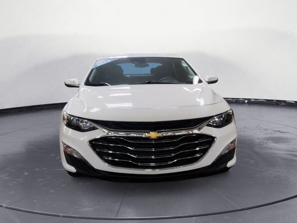 2023 Chevrolet Malibu 1LT/ Remote start/ Heated Seats