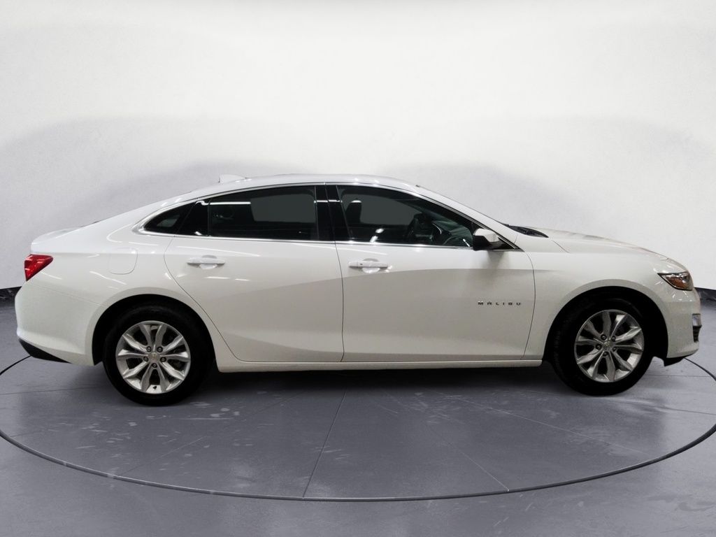 2023 Chevrolet Malibu 1LT/ Remote start/ Heated Seats