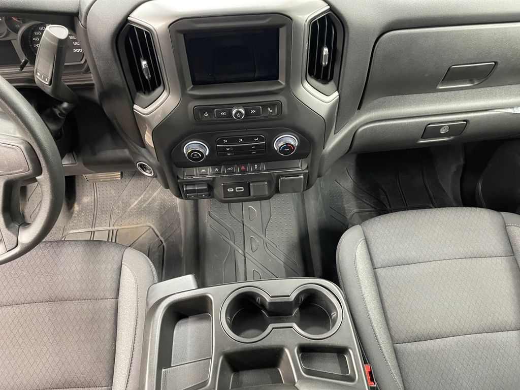 Chevrolet Silverado 1500 CUSTOM 2025