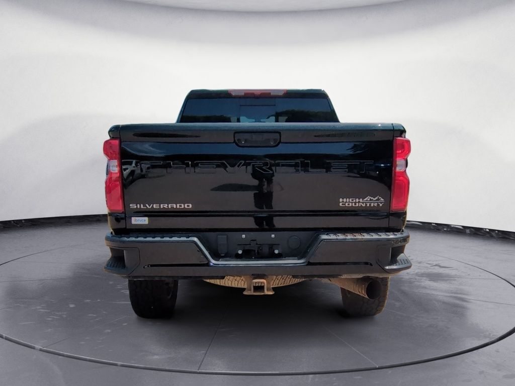 2022 Chevrolet SILVERADO HD CREW CAB DIESEL HIGH COUNTRY
