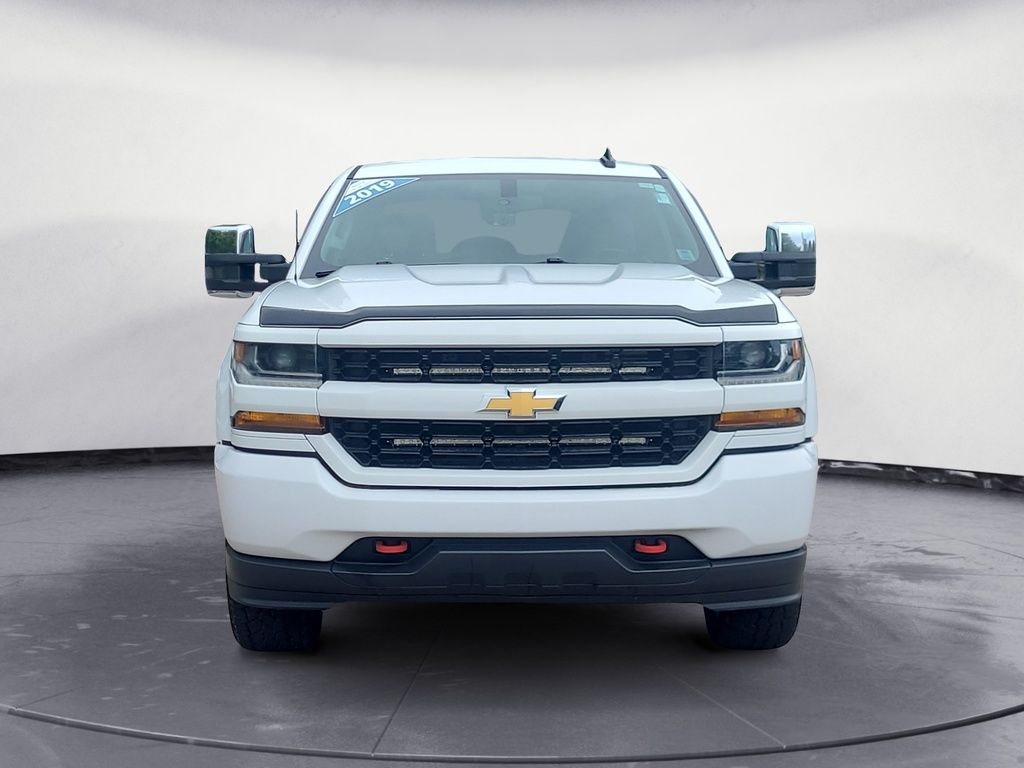 2019 Chevrolet Silverado 1500  CREW LT 4WD