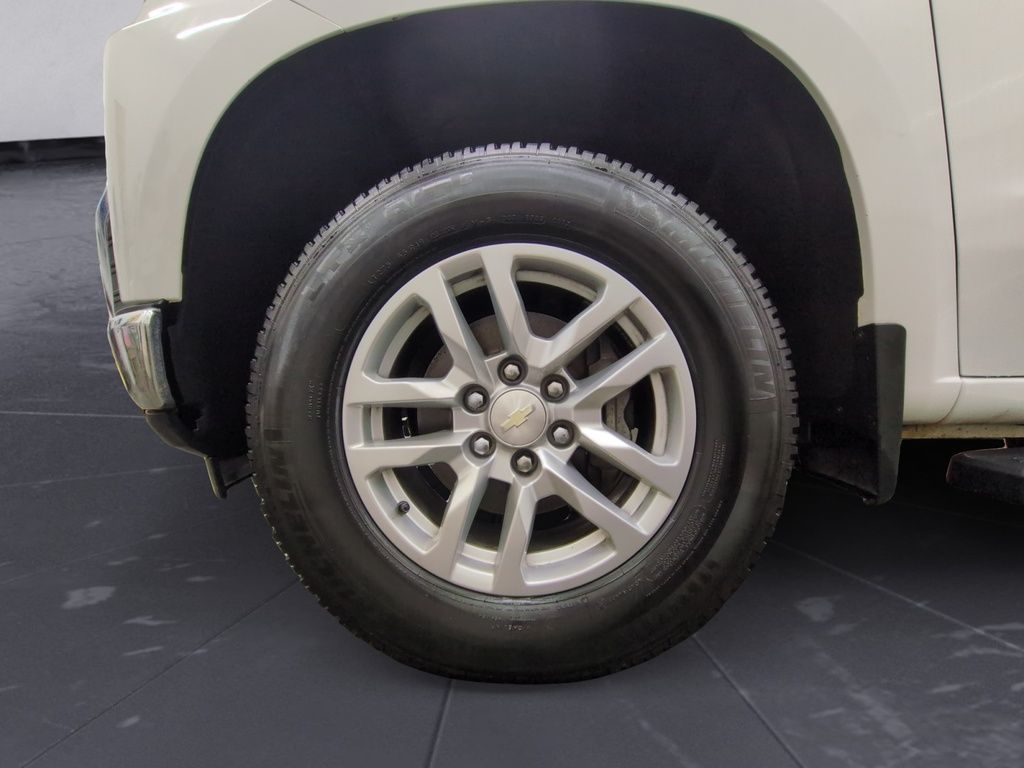 2019 Chevrolet Silverado 1500  CREW LT 4WD