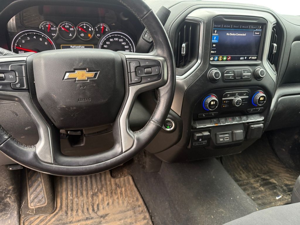 2019 Chevrolet Silverado 1500  CREW LT 4WD