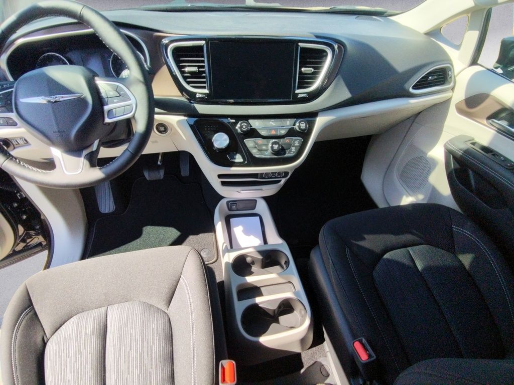 2024 Chrysler Grand Caravan SXT