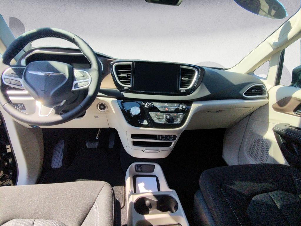 2024 Chrysler Grand Caravan SXT