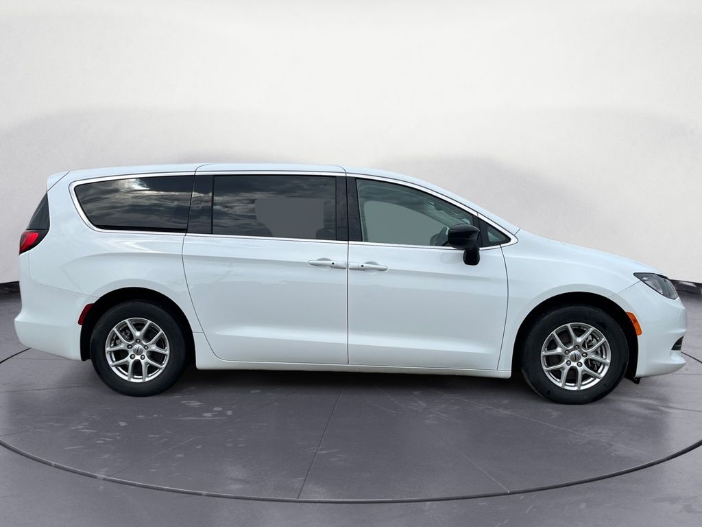2024 Chrysler Grand Caravan SXT