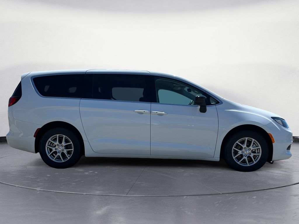 2024 Chrysler Grand Caravan SXT