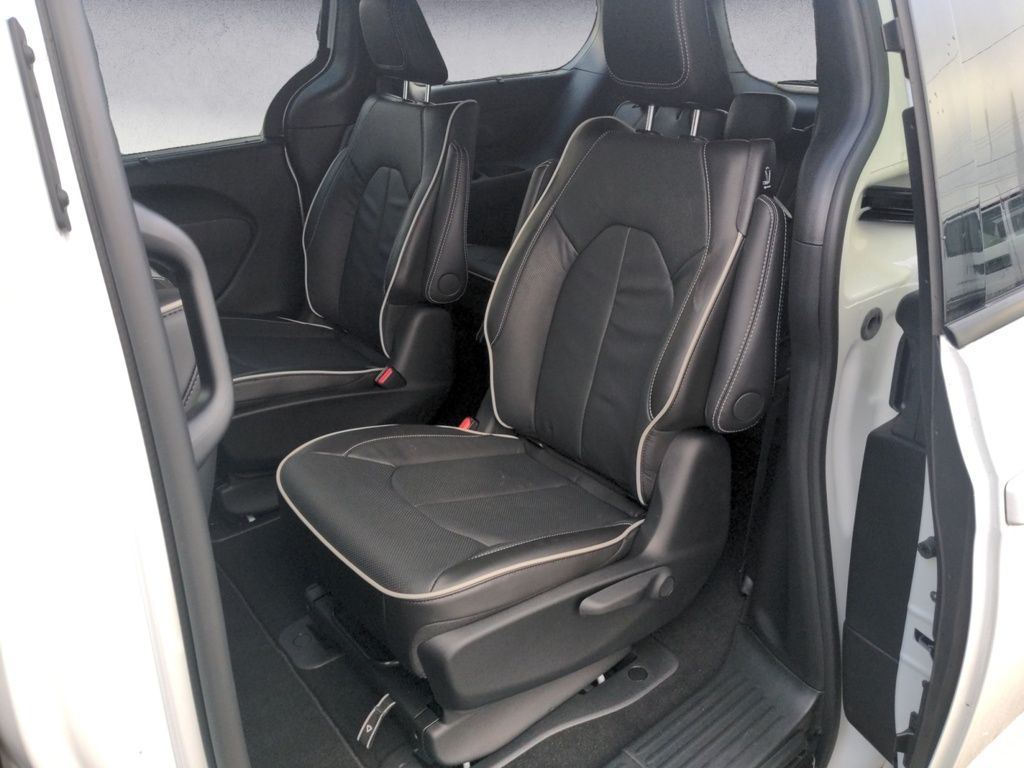 Chrysler Pacifica Hybrid PREMIUM S APPEARANCE 2024