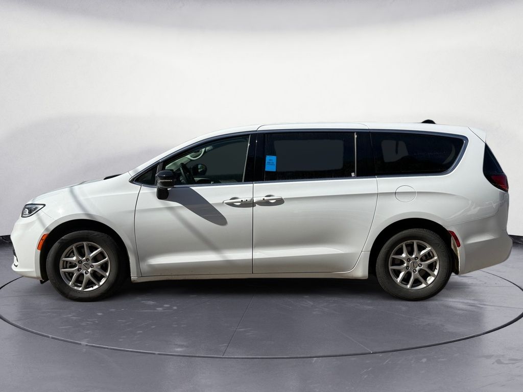 2024 Chrysler Pacifica TOURING-L