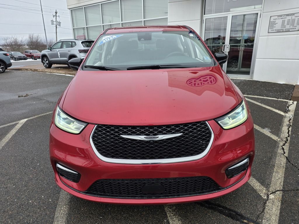 2024 Chrysler Pacifica TOURING-L