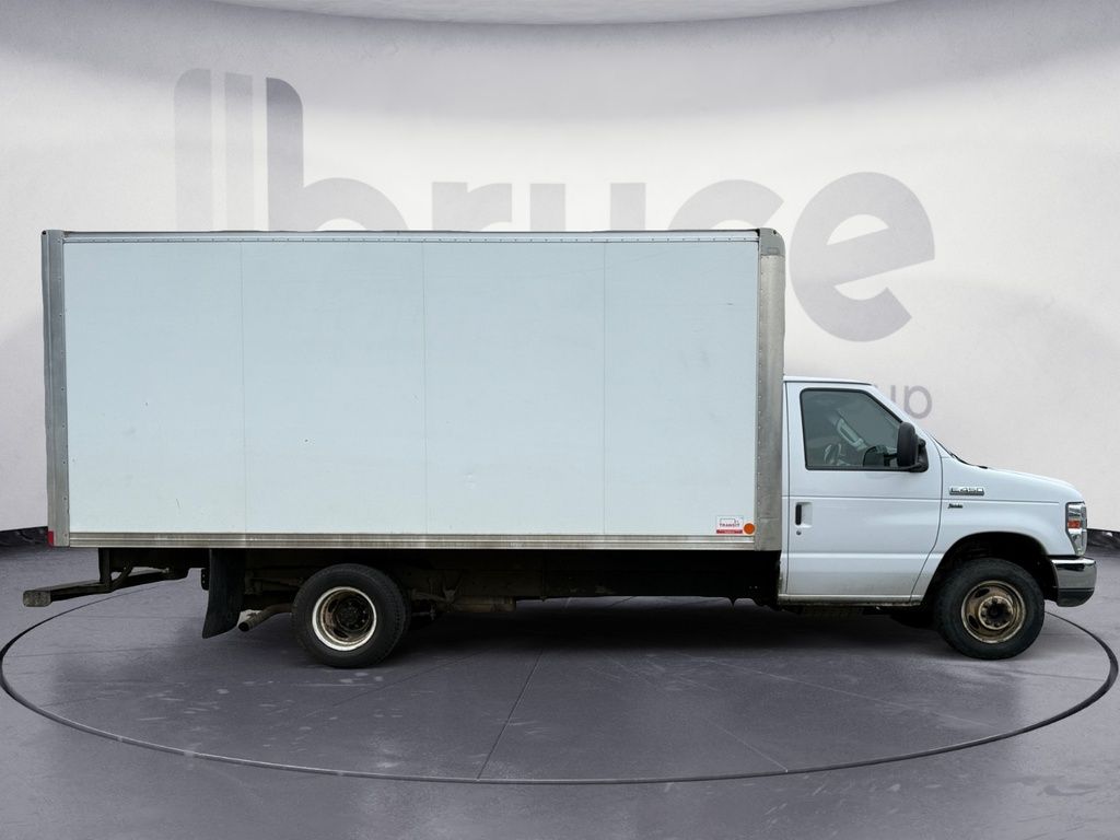 2019 Ford E-Series Cutaway BASE
