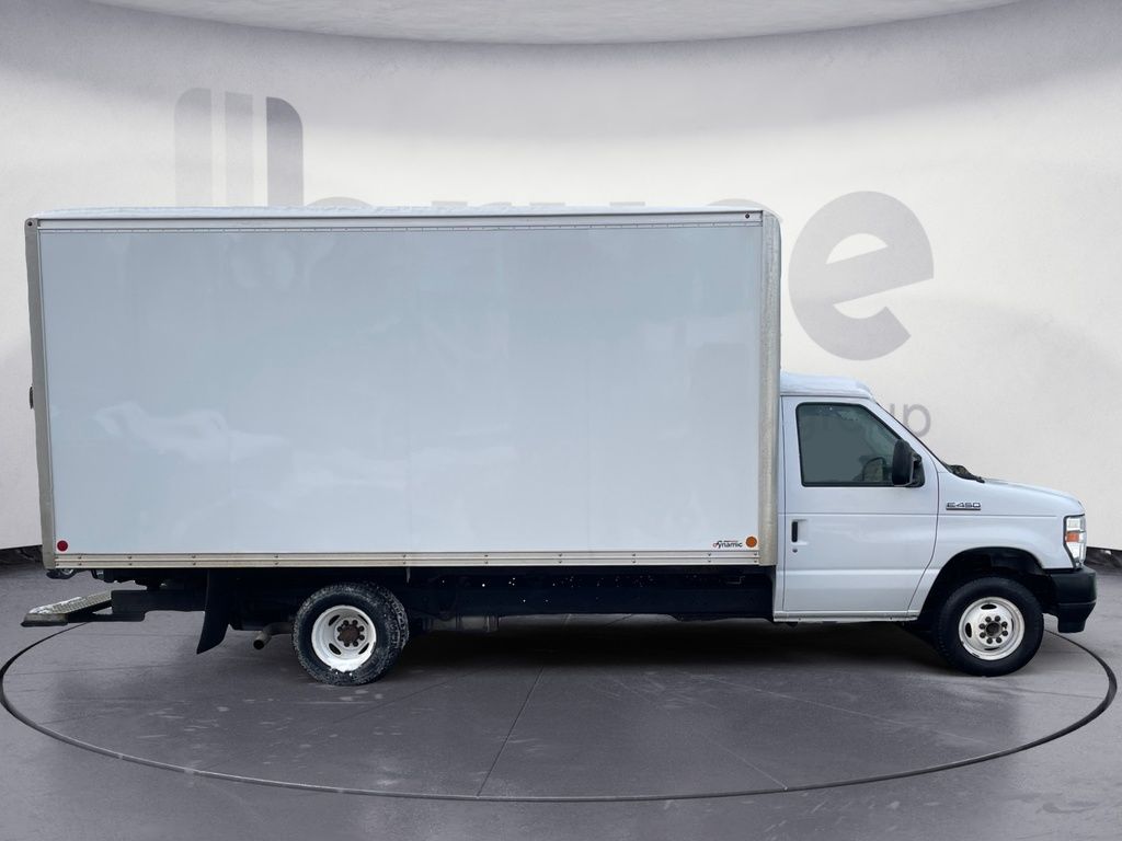 2021 Ford E-Series Cutaway BASE