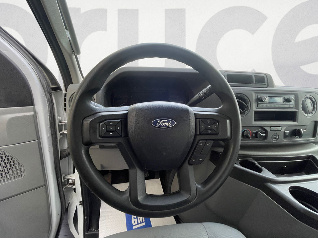 2021 Ford E-Series Cutaway BASE
