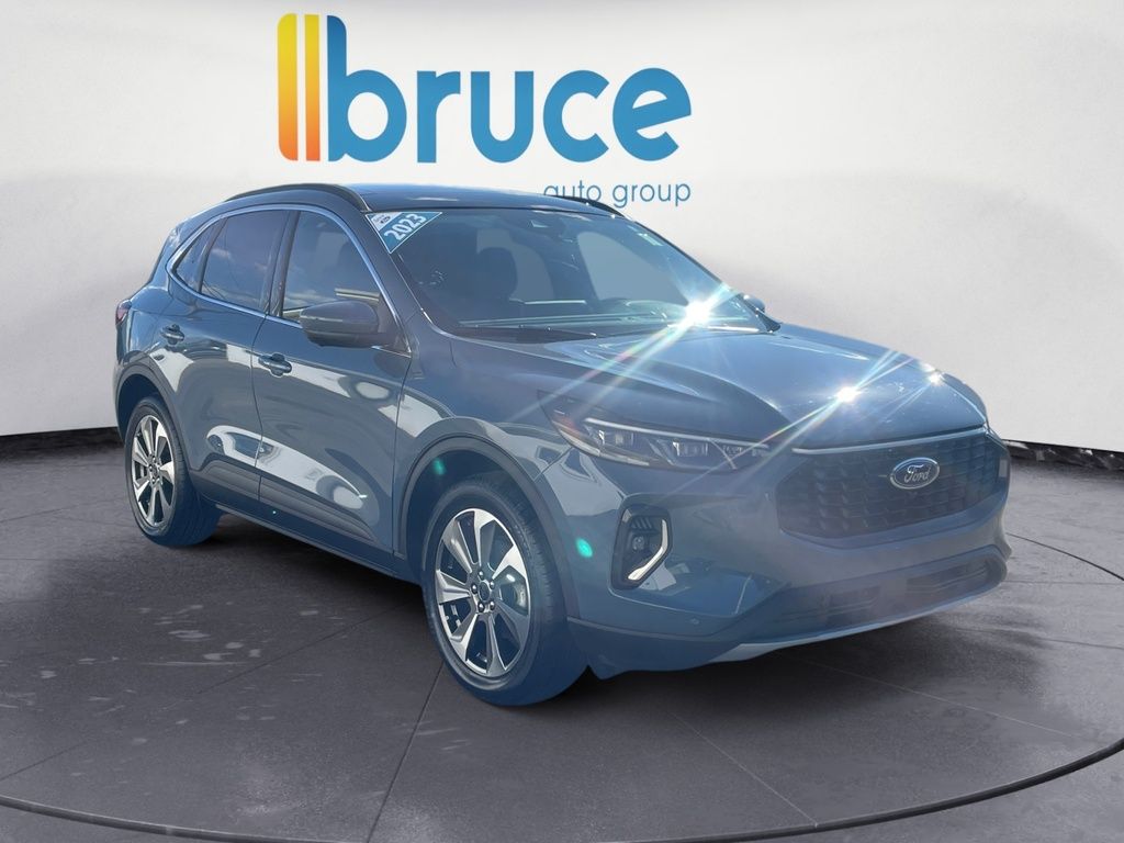 2023 Ford Escape PLATINUM