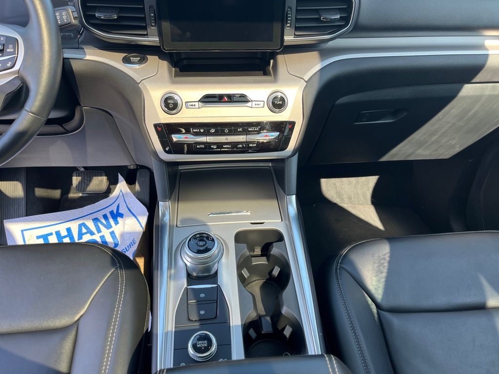 Ford Explorer XLT 2023