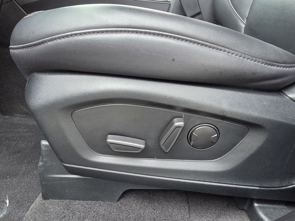 Ford Explorer XLT 2024