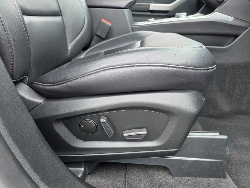 Ford Explorer XLT 2024