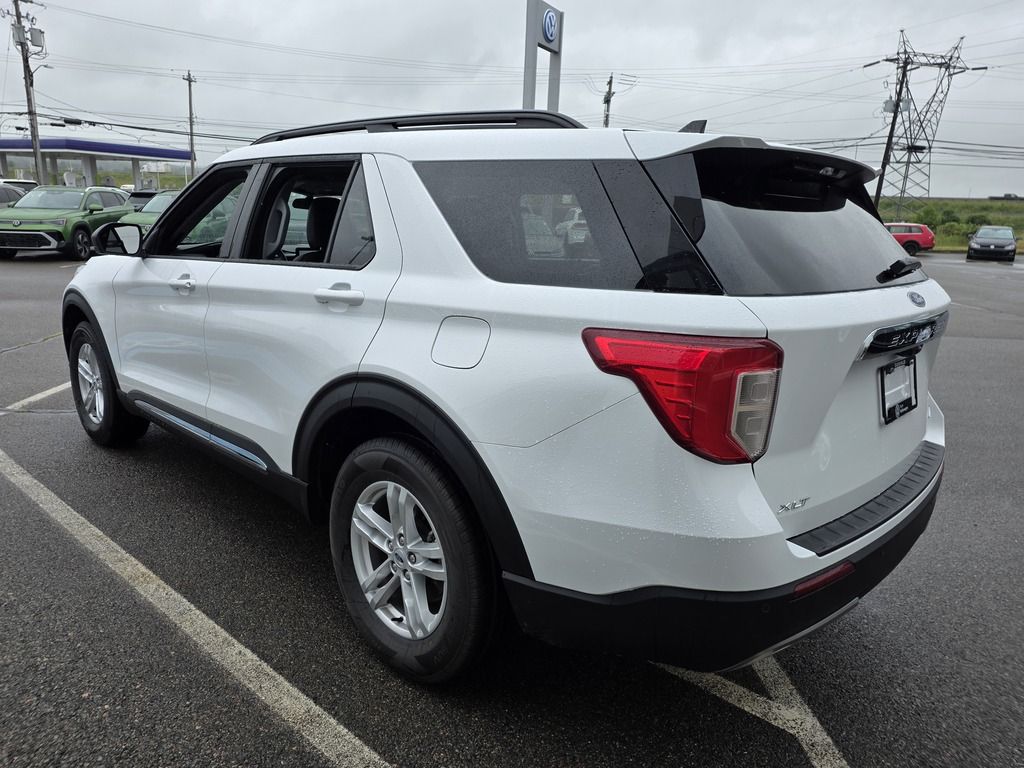 Ford Explorer XLT 2024