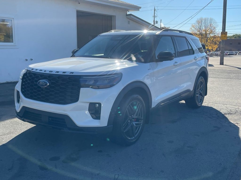 Ford Explorer ST-LINE 2025