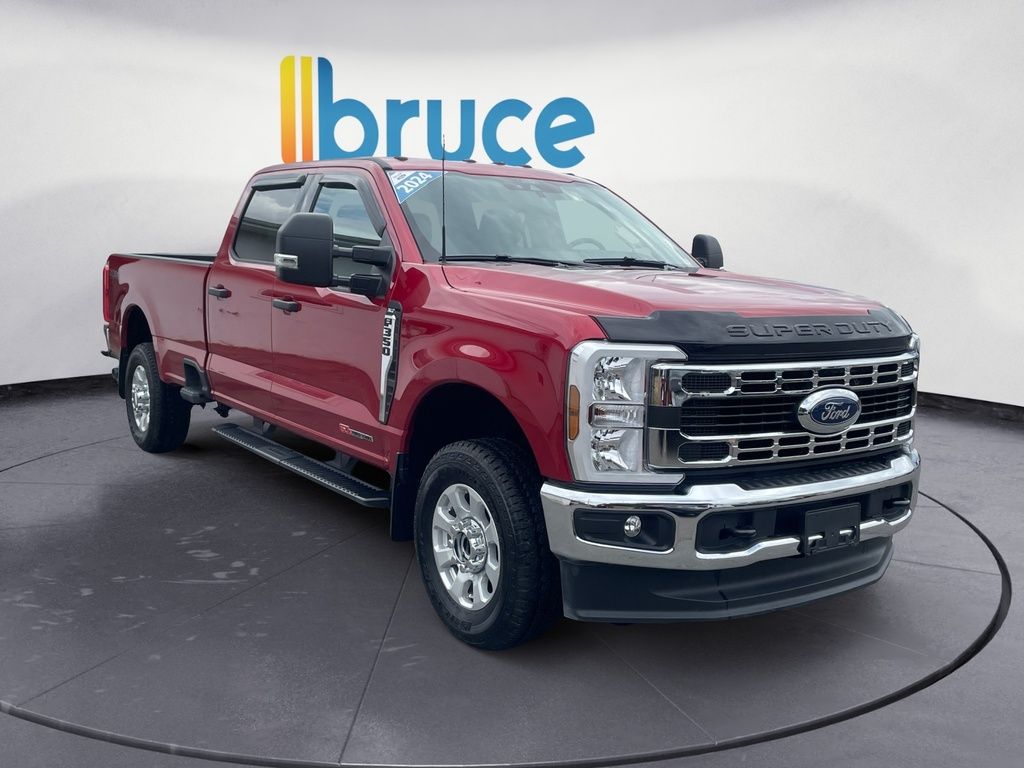 2024 Ford F-350 4X4 CREW CAB PICKUP/