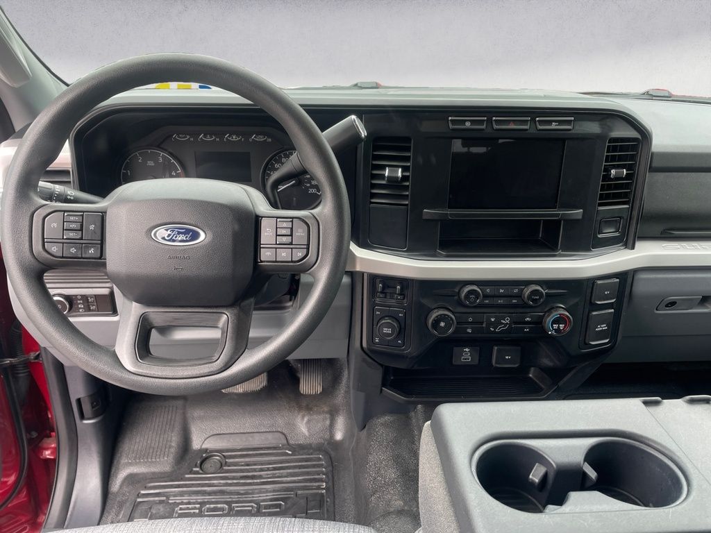 2024 Ford F-350 4X4 CREW CAB PICKUP/