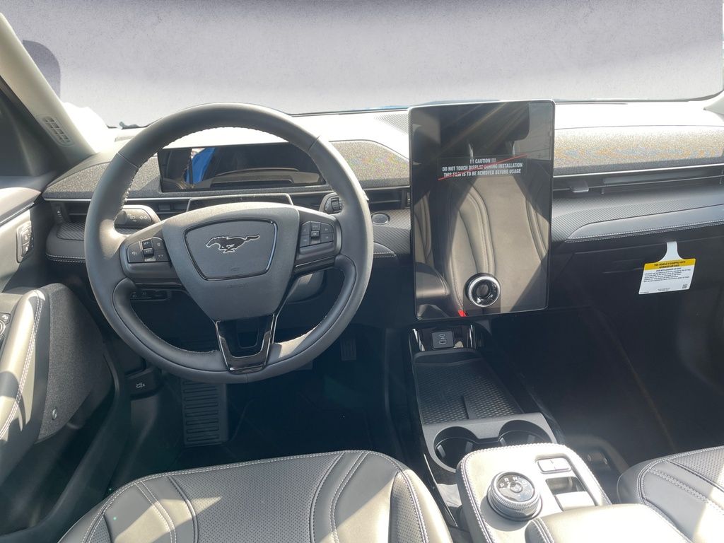 2024 Ford Mustang Mach-E PREMIUM