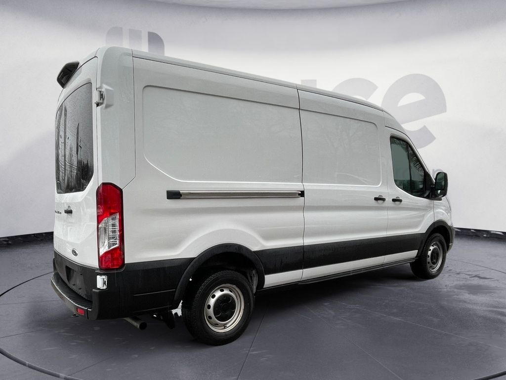 Ford Transit Cargo Van BASE 2021