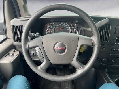 2022 GMC Savana Cargo Van BASE