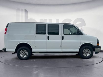 2022 GMC Savana Cargo Van BASE