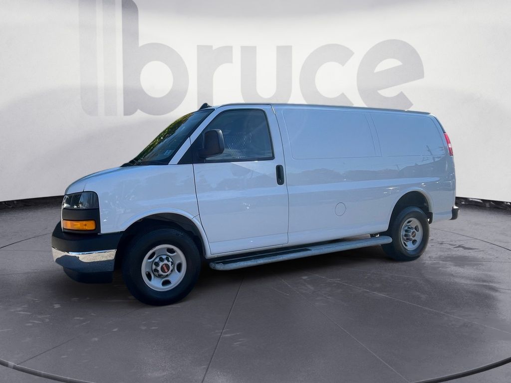 2022 GMC Savana Cargo Van BASE