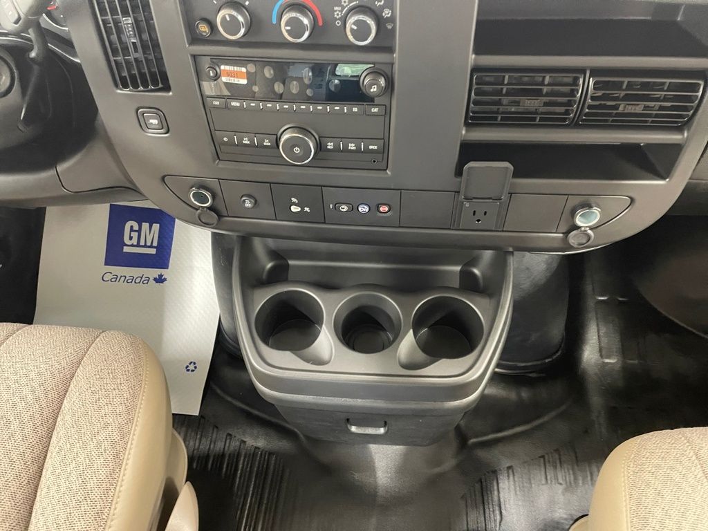 2025 GMC Savana Cargo Van BASE