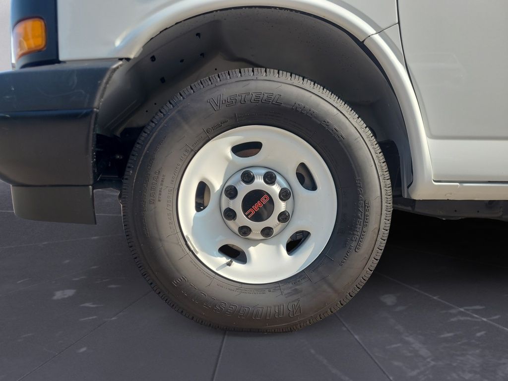 2025 GMC Savana Cargo Van BASE