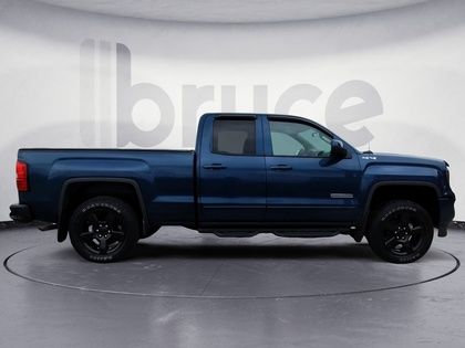 2017 GMC Sierra 1500 Low KM, All Weather Mats, 4WD, BACK UP CAM