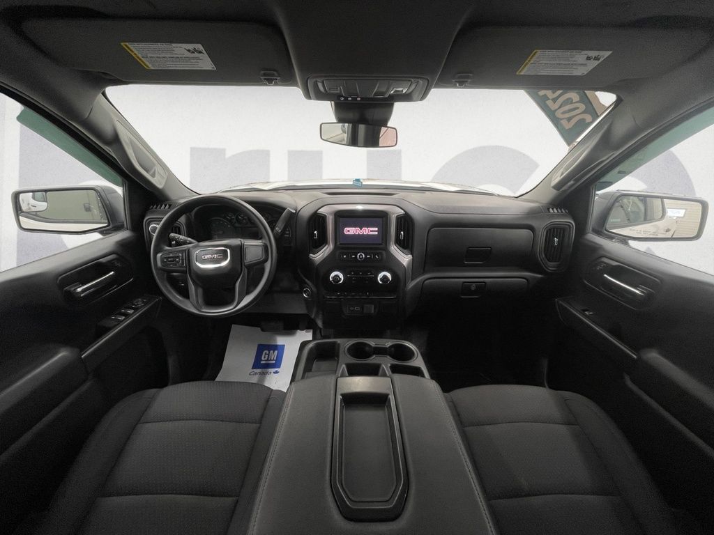 GMC Sierra 1500 PRO 2024