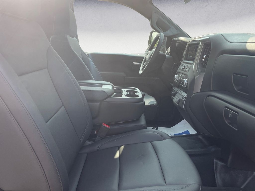 2025 GMC Sierra 3500HD PRO