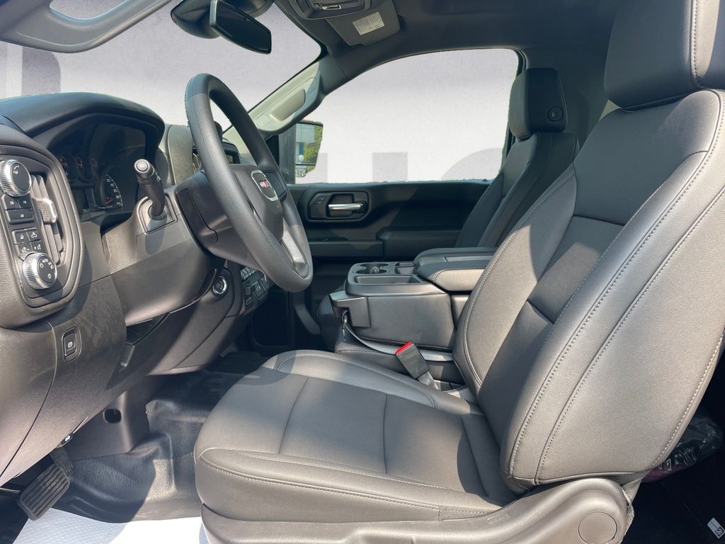 2025 GMC Sierra 3500HD PRO