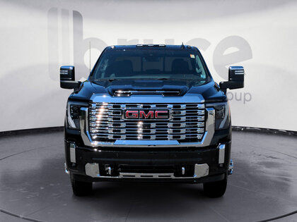 2024 GMC Sierra DENALI 4WD CREW CAB