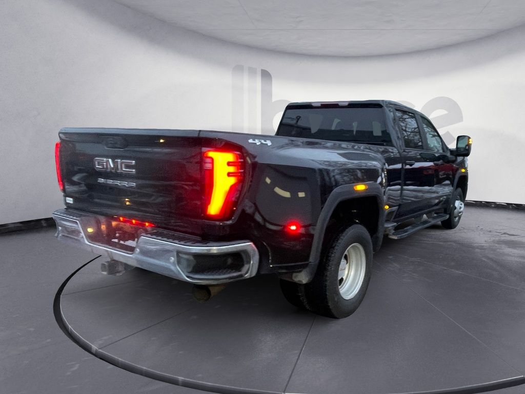 2024 GMC Sierra 3500 4WD CREW CAB PRO