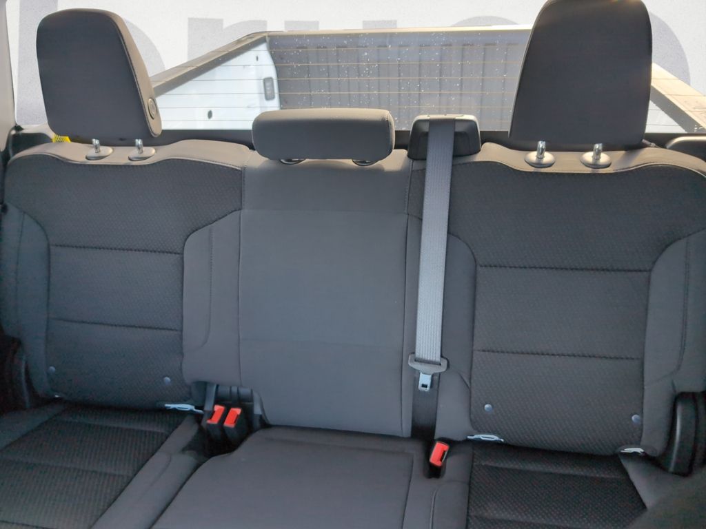GMC Sierra 1500 PRO CREW CAB 4WD 0% Financing until Oct 31, 2 2025