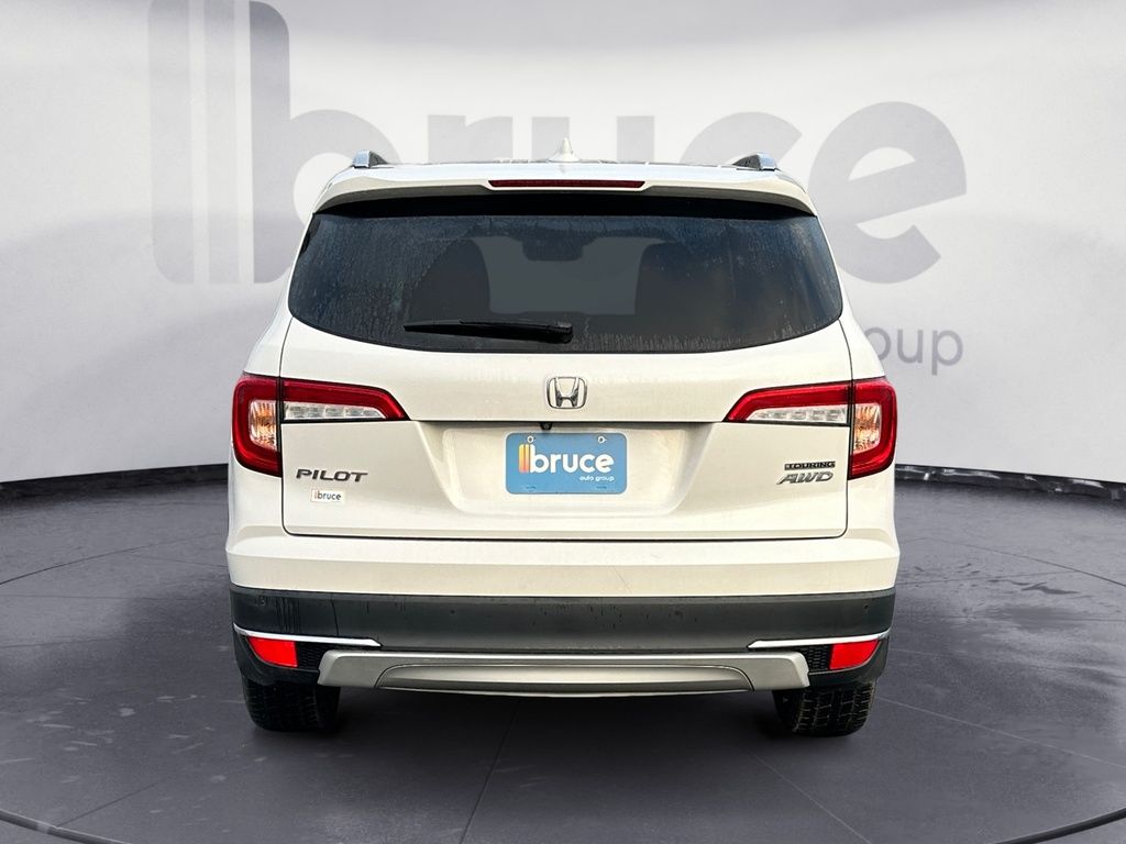 Honda Pilot TOURING 8-PASSENGER 2021