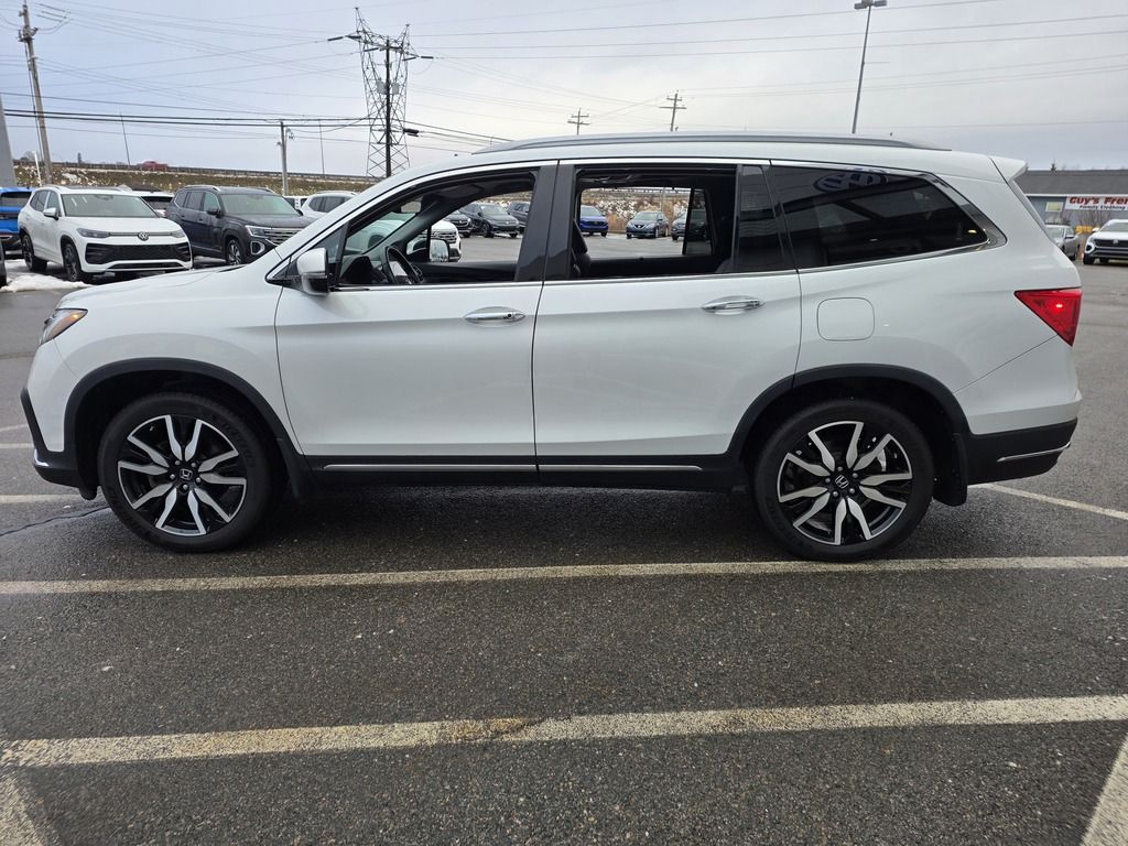 2022 Honda Pilot TOURING 7-PASSENGER