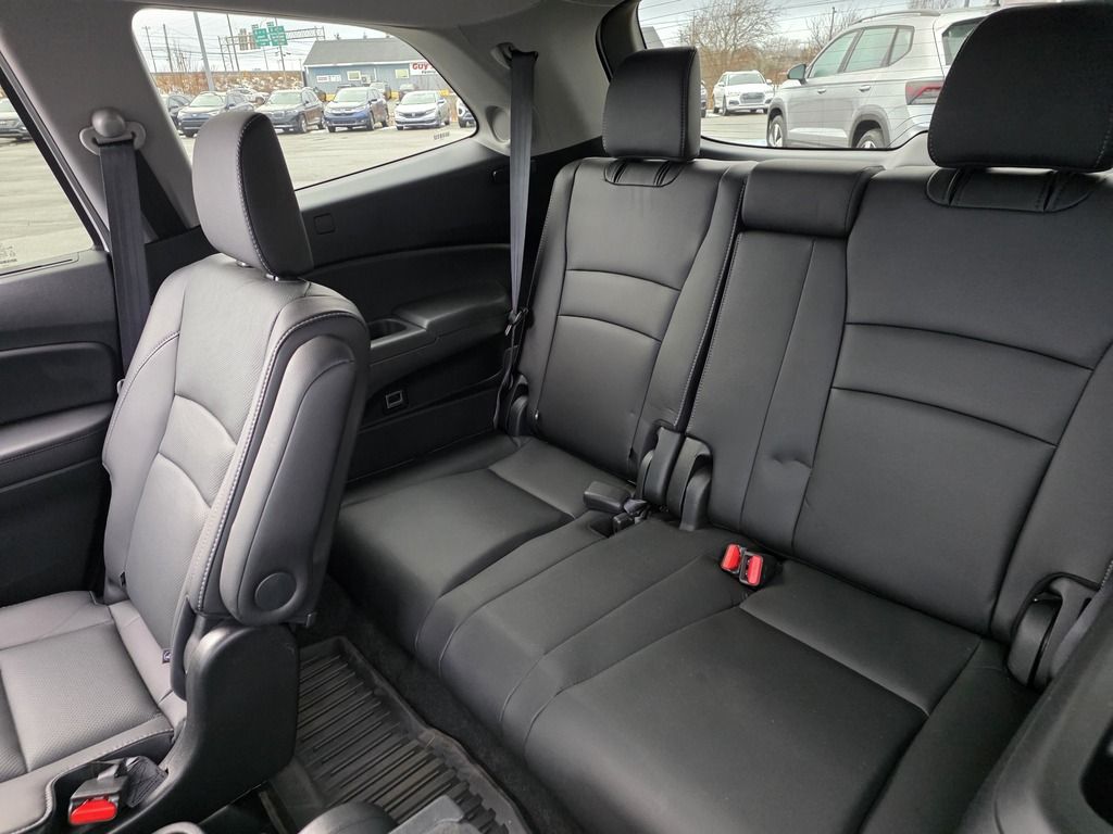 2022 Honda Pilot TOURING 7-PASSENGER