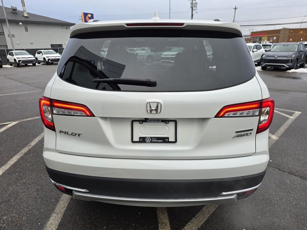 2022 Honda Pilot TOURING 7-PASSENGER