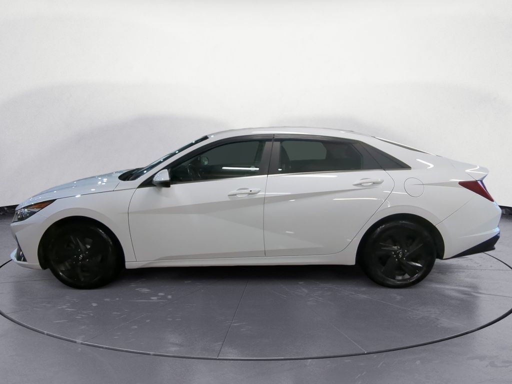 Hyundai Elantra Hybrid ULTIMATE 2022