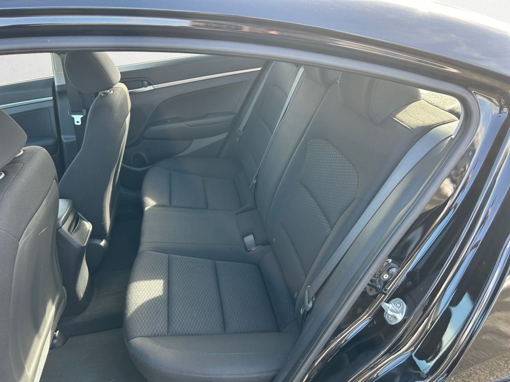 2019 Hyundai Elantra ESSENTIAL